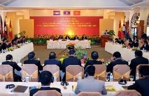 Eröffnung der Konferenz zwischen Parlamenten Vietnams, Laos und Kambodscha