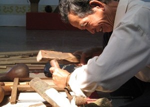 Künstler Ama H’Loan und die Bewahrung traditioneller Instrumente in Tay Nguyen