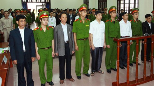 Urteil über Angeklagte im Fall Bodenenteignung in der Gemeinde Vinh Quang 