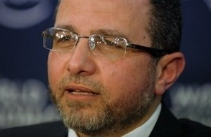 Ägyptens Gericht gibt Haftbefehl gegen Ex-Premierminister Kandil 