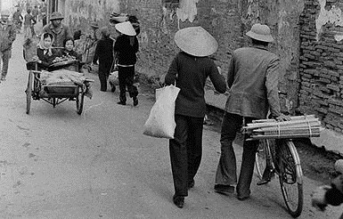 Hanoi in der Subventionszeit durch die Kamera eines britischen Diplomaten 