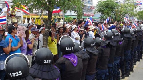 Thailand: Rothemden reagieren auf die Kampagne „Eroberung Bangkoks“