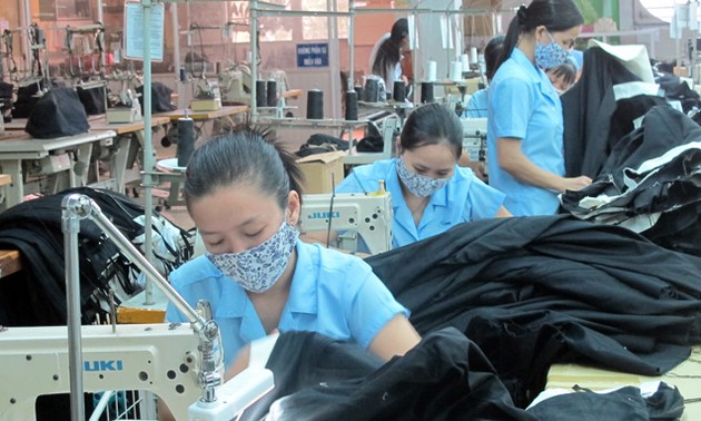 Textilbranche löst Schwierigkeiten in Materialien