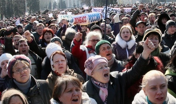 Demonstration im Osten der Ukraine für Volksabstimmung