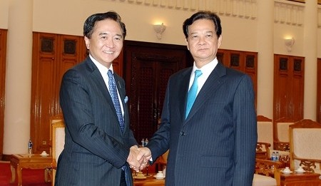 Premierminister Nguyen Tan Dung empfängt Gouverneur der japanischen Provinz Kanagawa, Kuroiwa Yuji 