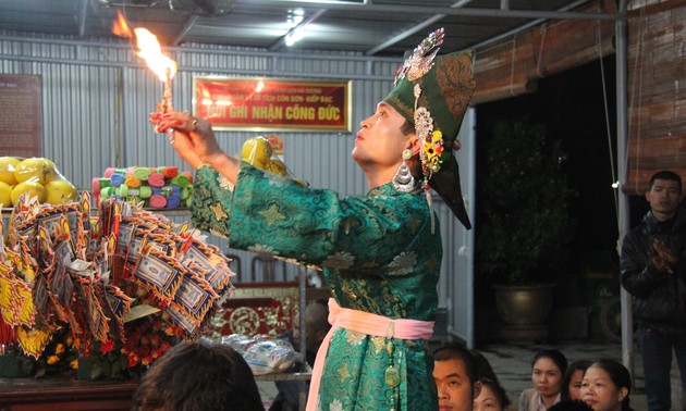 Fast 250 Chau Van-Gruppen beteiligen sich am Kulturfest zur Ehrung der Muttergöttin
