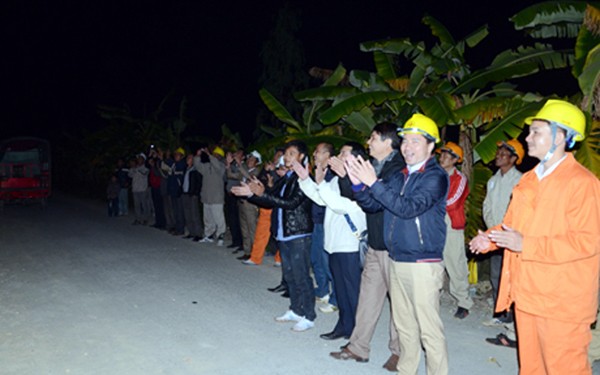 Stromnetz für fünf Inselgemeinden in Van Don, Quang Ninh fertig gestellt