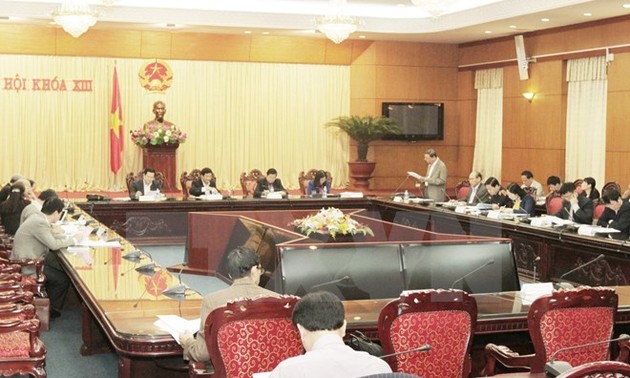 Justizausschuss überprüft Gesetzesentwürfe zur Vorbereitung für nächste Parlamentssitzung