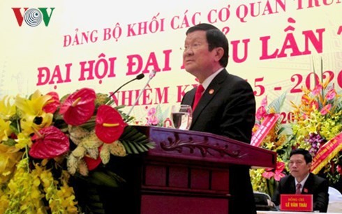 Staatspräsident Truong Tan Sang nimmt an Parteikonferenz der Staatsorgane teil