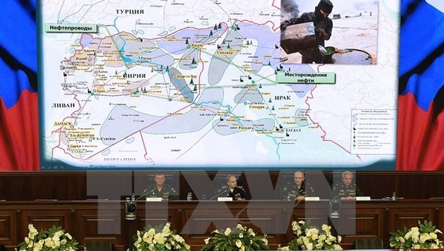 Russland: IS-Ölwägen fahren durch die Syrien-Grenze in die Türkei 