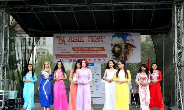 Vietnam hinterlässt positive Eindrücke beim asiatischen Kulturfest in Tschechien