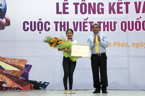 Vietnamesische Schülerin gewinnt Briefschreibwettbewerb vom Weltpostverein UPU