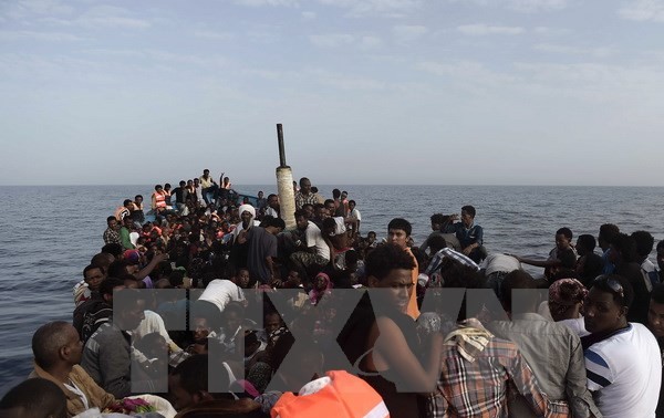 Hunderte Flüchtlinge werden vor Libyens Küste gestoppt