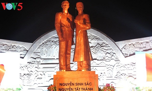 Aktivitäten zum 127. Geburtstag von Präsident Ho Chi Minh