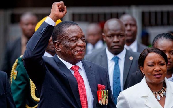 Emmerson Mnangagwa zum Präsidenten Simbabwe vereidigt 