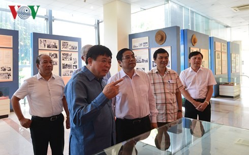 Leiter der KPV-Personalabteilung Pham Minh Chinh fordert VOV zu verstärkter Ausbildung von Arbeitskräften auf