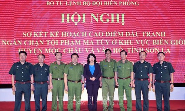 Interimsstaatspräsidentin Dang Thi Ngoc Thinh besucht Son La