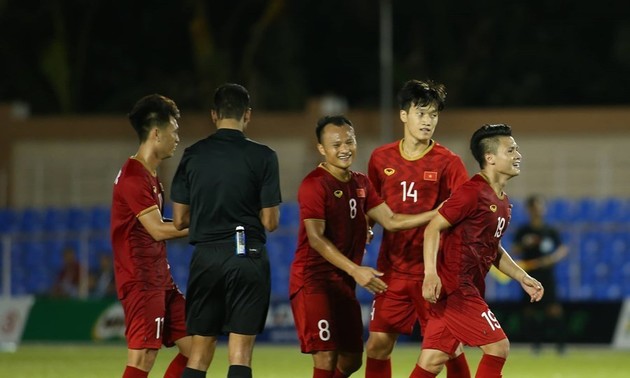 Vietnams U22-Fußballnationalmannschaft der Männer siegt über die laotische Mannschaft mit 6:1