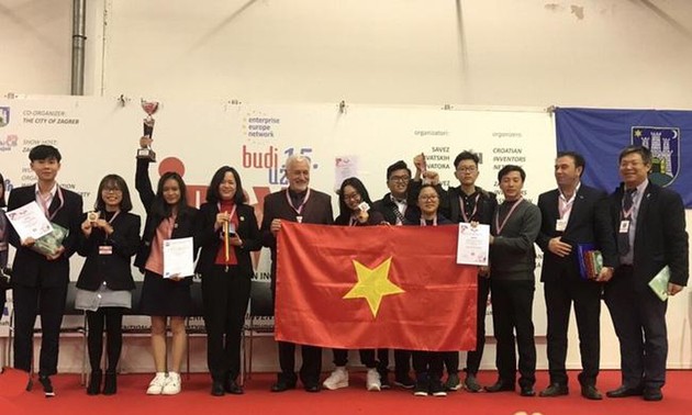 Internationaler Erfindungswettbewerb INOVA 2019: Vietnamesische Schüler gewinnen Sonderpokal und Goldmedaillen