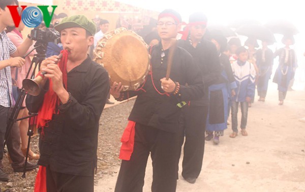 Das Set der traditionellen Musikinstrumente der Volksgruppe Dao Khau im Kreis Sin Ho