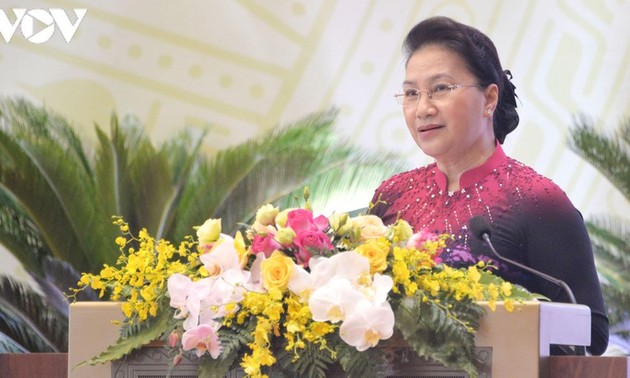 Parlamentspräsidentin Nguyen Thi Kim Ngan nimmt an Parteikonferenz des Parlamentsbüros teil