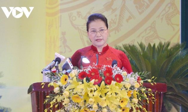 Parlamentspräsidentin Nguyen Thi Kim Ngan: Khanh Hoa soll Impuls für die Entwicklung Südzentralvietnams sein