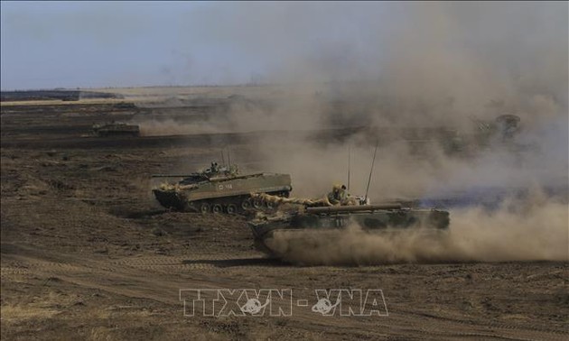 Russland stationiert Truppen an der Grenze zur Ukraine 