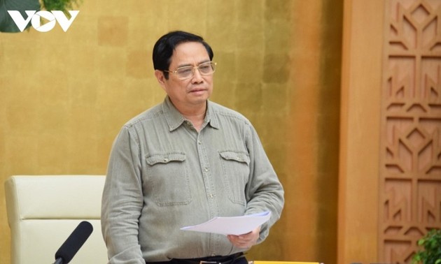 Premierminister Pham Minh Chinh: Lockerung der sozialen Distanzierung muss vorsichtig durchgeführt werden