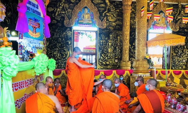 Kathina-Fest der Khmer
