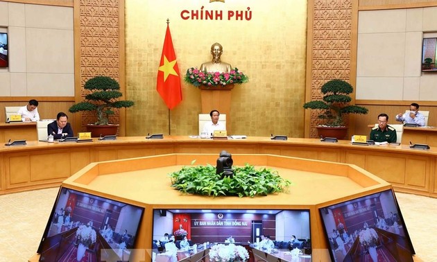 Vizepremierminister Le Van Thanh fordert eine breite Vision zur Verbindung des Flughafens Long Thanh mit Städten auf