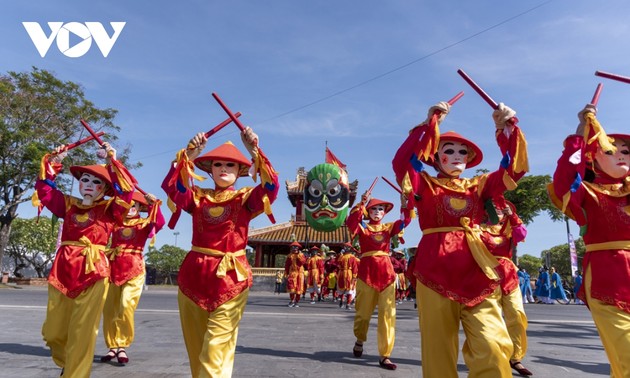 Hue-Festival bringt die alte Tuong-Kunst auf die Straße