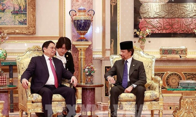 Bruneis Medien: Der Besuch des Premierministers Pham Minh Chinh ist ein Beweis für die engen diplomatischen Beziehungen