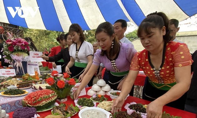 Nang Han-Fest der Thai in Lai Chau
