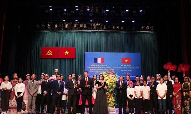 Ho-Chi-Minh-Stadt feiert 50. Jahrestag der Aufnahme diplomatischer Beziehungen zwischen Vietnam und Frankreich