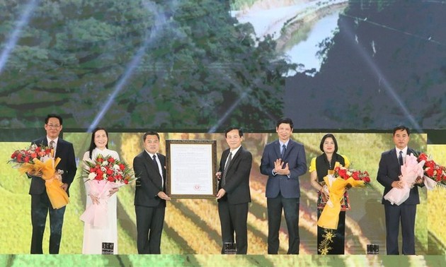 Veröffentlichung der Anerkennung des Nationalen Tourismusgebiets Moc Chau