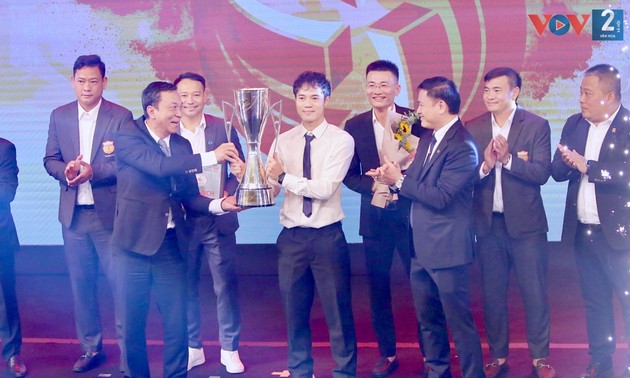 V.League Awards würdigt Fußballklub Nam Dinh