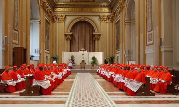 Dewan Kardinal mulai menyelenggarakan rapat tertutup untuk memilih Paus baru