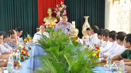Provinsi Binh Dinh perlu mengembangkan lebih lanjut lagi potensi, keunggulan untuk mengembangkan sosial-ekonomi