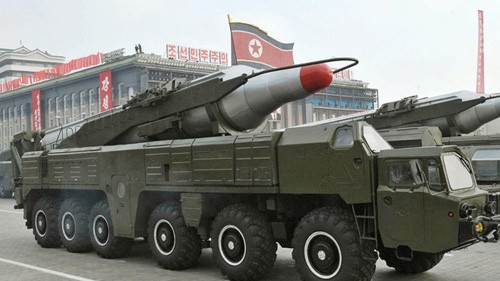 AS: RDR Korea mengeluarkan dua rudal Musudan dari lapangan peluncuran