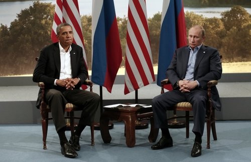 Presiden AS, Barack Obama membatalkan pertemuan dengan Presiden Rusia, Vladimir Putin
