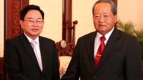 Deputi PM Laos menerima delegasi Inspektorat Pemerintah Vietnam