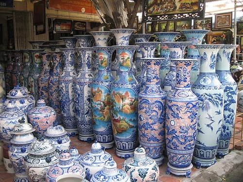 Memperkenalkan tentang barang keramik dan porselen tradisional Vietnam