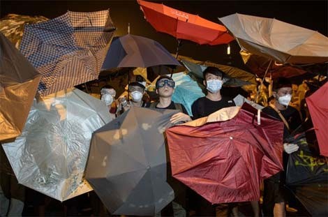 Polisi Hong Kong (Tiongkok) mengimbau kepada para demonstran supaya bekerjasama