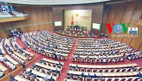 MN Vietnam mengadakan sidang pleno di Aula tentang pekerjaan penyusunan UU