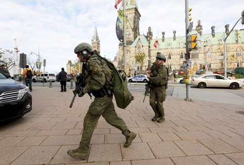 Tembakan di dekat Gedung Parlemen Kanada: pelakunya telah dibasmi