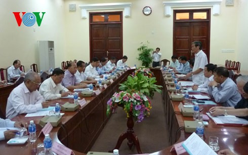 Rombongan kerja Sub-Komisi Dokumen Kongres Nasional ke-12 PKV bekerja di propinsi Binh Thuan  