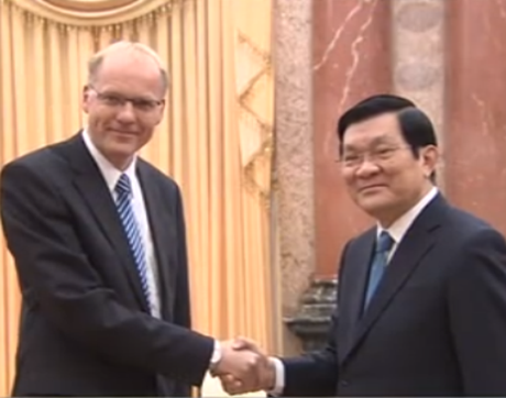 Presiden Vietnam Truong Tan Sang menerima Ketua Mahkamah Keadilan Hungaria, Darak Peter