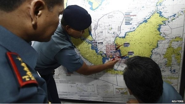 Hari kedua pencarian pesawat terbang yang hilang milik Air Asia tidak menggembirakan