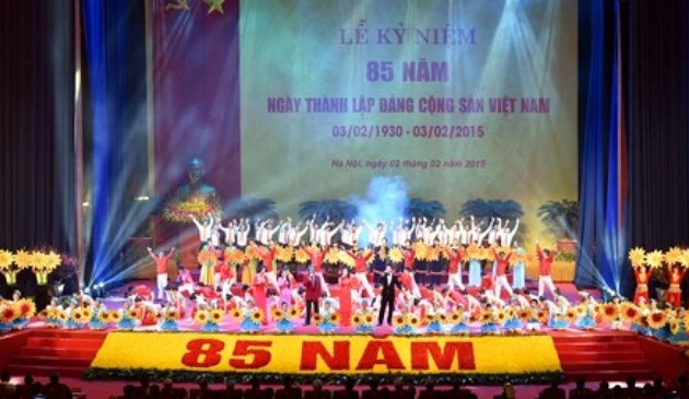 Aktivitas - aktivitas memperingati ultah ke-85 Berdirinya Partai Komunis Vietnam di dalam dan luar negeri