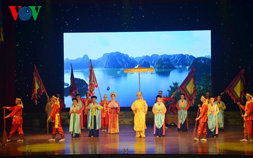 150 utusan internasional menghadiri Malam Sajak Vietnam